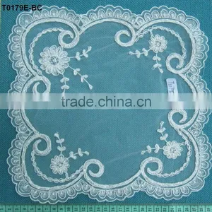 Wholesale New Design Decoration Wedding Dining Embroidery Lace Tablecloth thumbnail-3