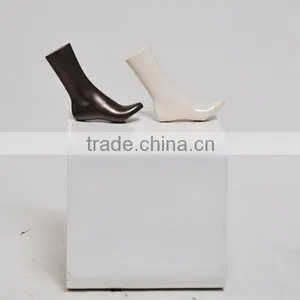 Fiberglass Foot Mannequin Display thumbnail-1