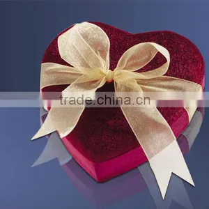 Bow-tie Gift Box thumbnail-1