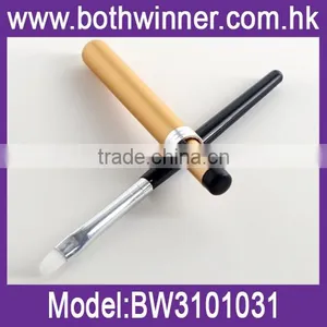 Lip Brush thumbnail-1