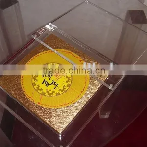 Acrylic Gift Box thumbnail-1