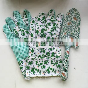 Novelty Ladies Trowel Flower Design Trowel Special Gift for Lady Gardeners thumbnail-1