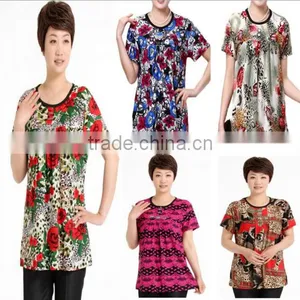 2017 New Middle-aged Women's Ice-silk Round Neck T-shirt Single Large Size Mother Loaded Short-sleeved Shirt thumbnail-1
