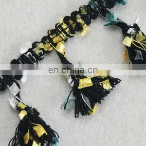 Top Fashion Multico Design Pompom Fringe Tassel Trim for Winter Season Garments thumbnail-5