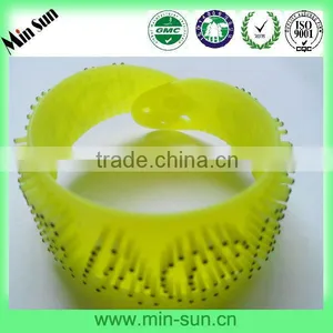 2013 New Products Cheap Custom Silicone Bracelets Made in China thumbnail-1