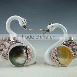 Ceramic Swans With Shells for Home Interior Decoration thumbnail-1