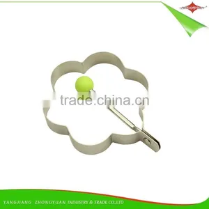 ZY-F1414 Stainless Steel Egg Ring Flower Shape Fried Egg Ring With pp Ball Handle thumbnail-3