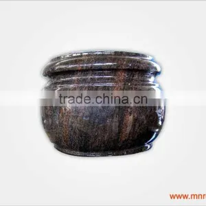 Flower Vase thumbnail-1