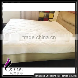 CX-Q-01 In-stock Items High Quality Coral Velvet Side Cheap Polyester Filling Quilt thumbnail-4