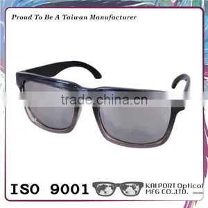 Two Tone Color Wild Style Mirror Sunglasses With Crystal Coating thumbnail-4