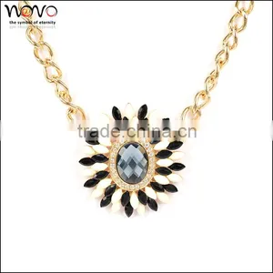 2016 New Design Good Looking Wholesale 18K Gold Color Crystal Statement Necklace thumbnail-1