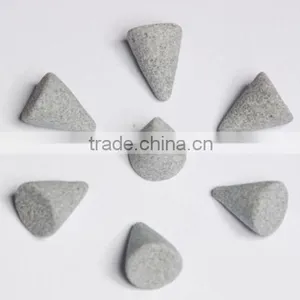 Cone Shape Ceramic Polishing Media thumbnail-1