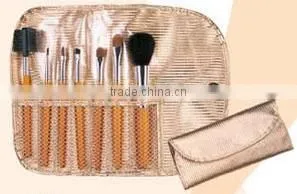Cosmetic Brush thumbnail-1