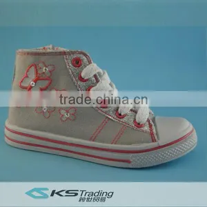 Fashion Canvas Shoes Wholesale in Guangzhou thumbnail-1
