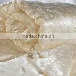 High Quality Mulberry Silk Duvet thumbnail-1