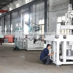 INJECTION MACHINE thumbnail-4