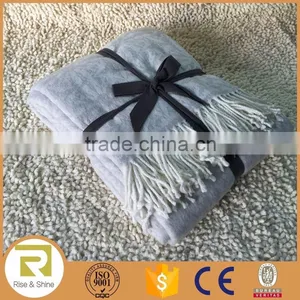 Wholesale 100% Acrylic Woven Jacquard Brushed Throw Blanket thumbnail-1