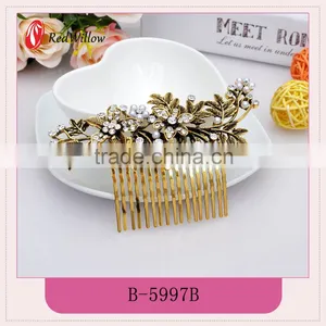 Best Price Available Client's Logo Pearl & Diamond Comb thumbnail-4