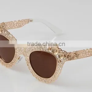Women Ladies Hollow Out Lace Retro Flower Metal Frame Sunglasses Luxury Glasses thumbnail-2