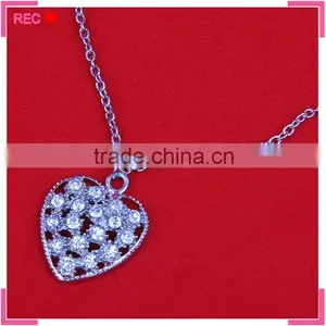Jewellery Pendant Necklaces Women, Heart Pendant Simple Necklace Designs thumbnail-4
