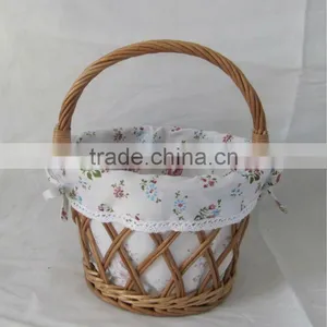 Round Willow Storage Basket With Lining thumbnail-1
