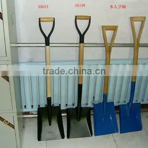 Wooden Handle Shovel thumbnail-1