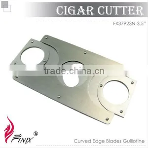 Curved Edge Blades Guillotine Cigar Cutter thumbnail-1