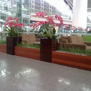 Customized White Colourfast Outdoor Flower Boxes thumbnail-1