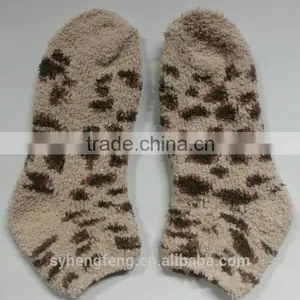 Winter Printed Cotton Velvet Room Socks thumbnail-2
