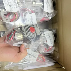 Premium Hirschmann BAT450-FCNWW9AW999AT6T6T999ZHXX.XX.X Industrial Ethernet Switch Rugged Rail Mount thumbnail-5