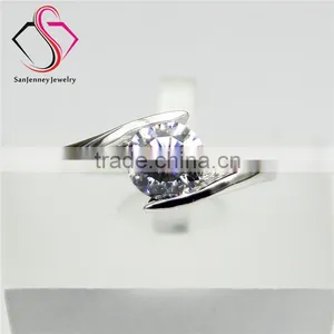 Round Brilliant Cut Moissanite 1CT 6.5mm Center Whirl Band 14k 18k White Yellow Gold Diamond Engagement Ring thumbnail-3