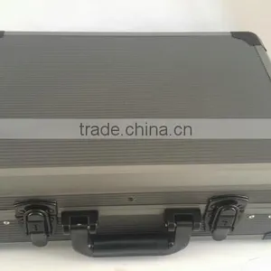 132 Pcs Aluminium Case Tool Set thumbnail-6