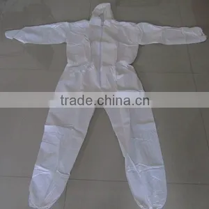White Oil-resistant Disposable Waterproof Gown thumbnail-1