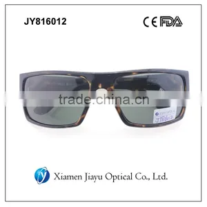 Square Frame Plastic Sunglasses thumbnail-2