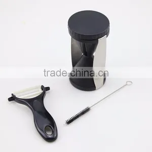 Stainless Steel Spiral Vegetable Slicer With Ceramic Peeler and Cleaning Brush Set thumbnail-2