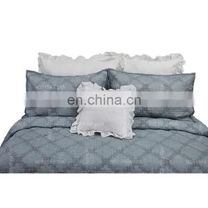 OEM ODM High Quality Bedding Set Bed Sheets Embroidered Velvet Duvet Cover thumbnail-3