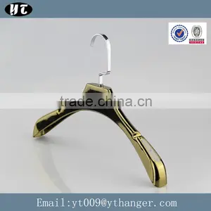HA6832 Plastic Notched Non Slip Hanger Electroplated Coat Hanger thumbnail-5