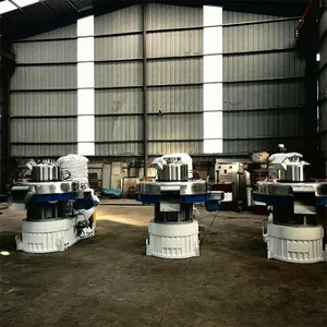 Wood Chips and Sawdust Pellet Machine, New Stainless Steel Feeding Hood Equipment With a Production Capacity of 2 Tons per Hour thumbnail-2