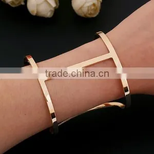 Vintage Gold Stainless Steel Texture Lines Open Cuff Bracelet Bangle for Women thumbnail-1