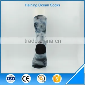 Elastic Tube Wholesale Custom Logo Sports Socks for Man thumbnail-3