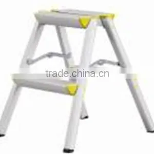 ALUMINUM LADDER thumbnail-1