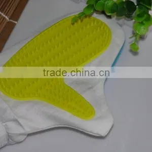 Pet Bathing Massage Brush Gloves thumbnail-5