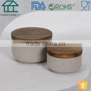 Hot Sale Pale Grey Round Concrete Candle Holder With Wood Lid thumbnail-1