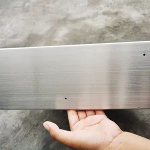 Semi-Automatic Sheet Metal Hairline Polishing Machine Heavy Duty Belt Grinder for Steel Plate thumbnail-3