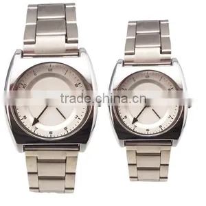 Cheap Promotional Pair Couple Watches China Supplier Metal Alloy Pair Wrist Watches Men and Women Made in China Gift Watches New thumbnail-3