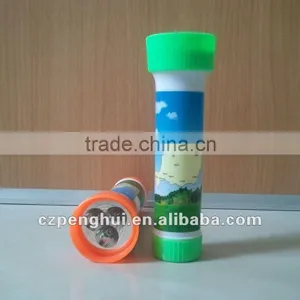 3 LED Plastic Flash Light Using 2D Batteries thumbnail-1