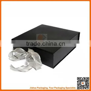 Black Cardboard Foldable Suit Packing Box With Ribbon Bow thumbnail-1