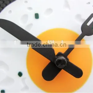 Creative Frying Egg Wall Clock/ Pan Shaped Wall Clock thumbnail-3