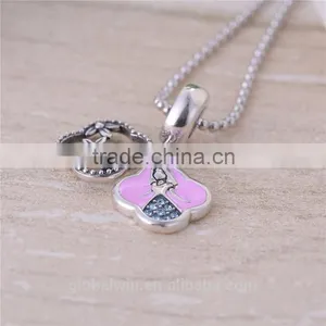 2015 Fine Fashion Women Pendant Gold And Silver Plated Crystal Interlocking Heart Pendant thumbnail-3