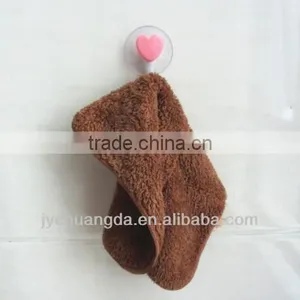 Removable Plastic Suction-cup Hook thumbnail-2